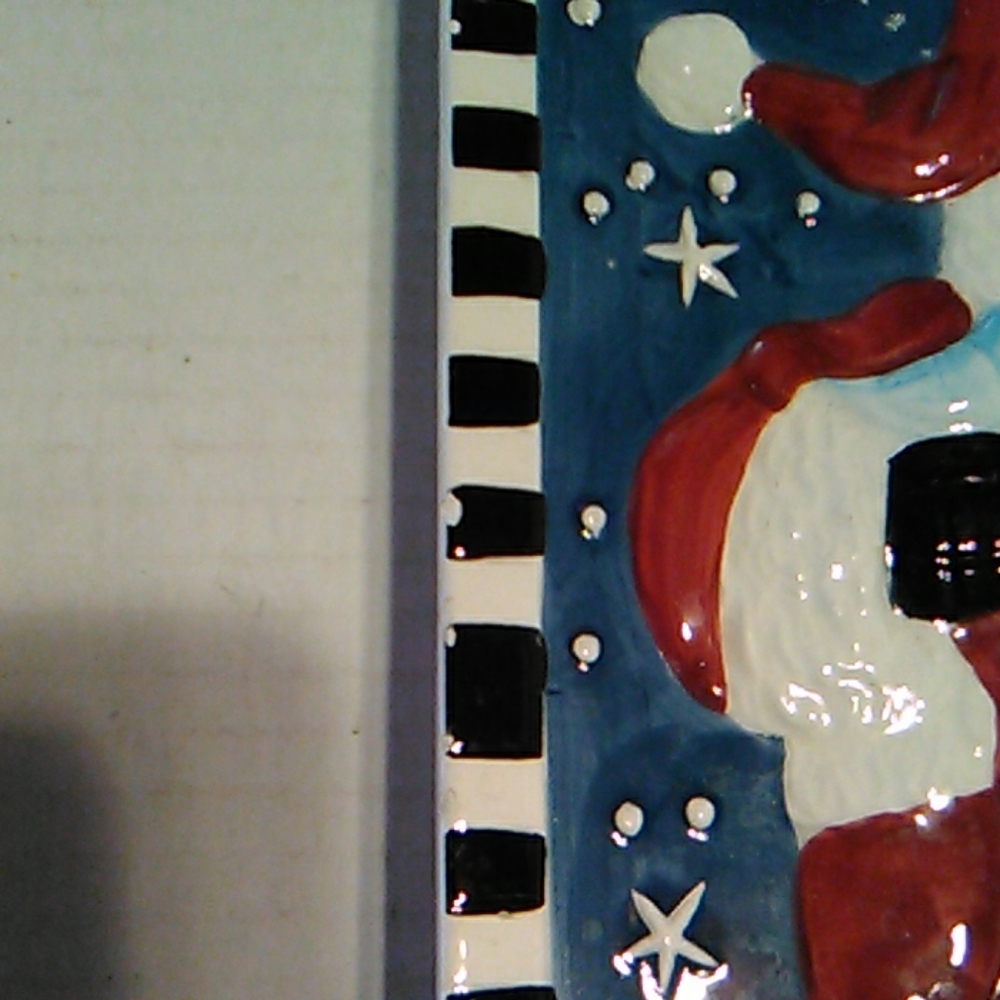 Santa carrying a Christmas tree plate - Picture 4 of 8